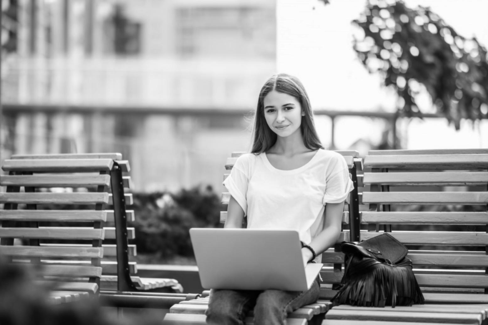Sesión práctica de comunicación financiera con metodología interactiva
