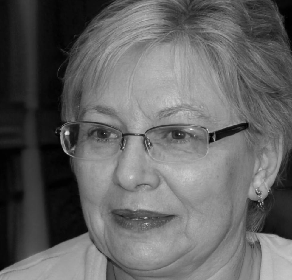 Clara Rodríguez, Consultora Financiera