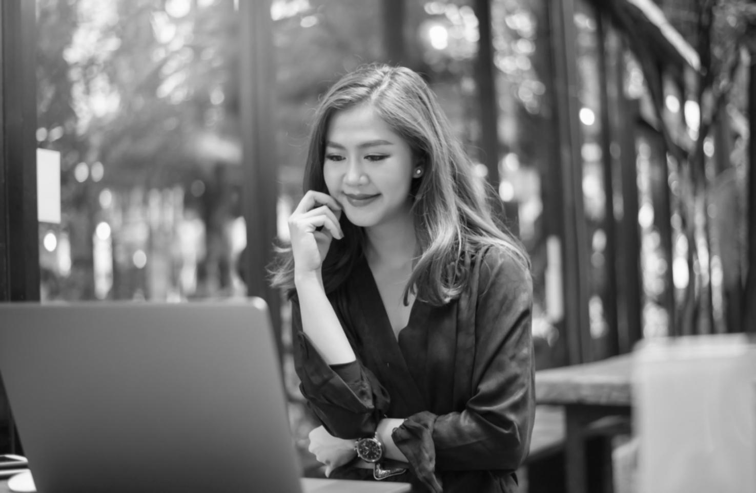 Espacio de aprendizaje moderno para comunicación financiera